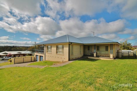 7 Petticoat Lane, Young, NSW 2594