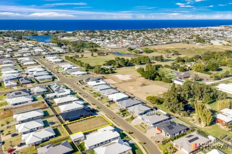 32 WISTERIA ST, BARGARA, QLD 4670