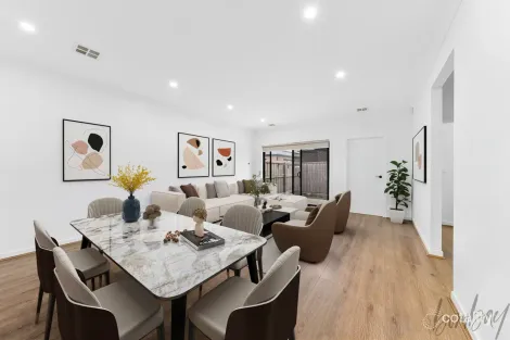 Property photo of 6 Frangipani Way Mickleham VIC 3064