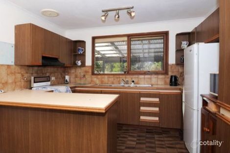 Property photo of 18 Marsden Court Cranbourne North VIC 3977