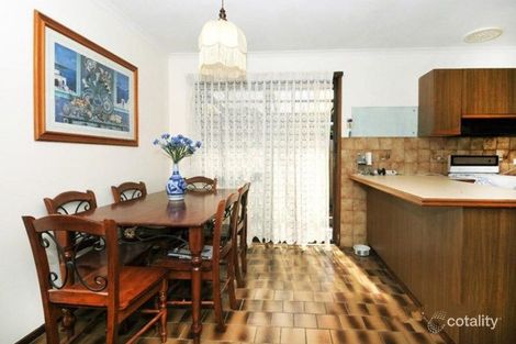 Property photo of 18 Marsden Court Cranbourne North VIC 3977