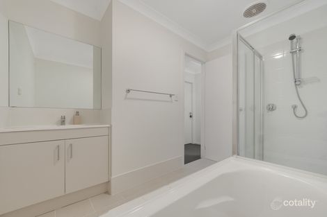 Property photo of 98 Ingleburn Gardens Drive Bardia NSW 2565