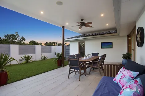 Property photo of 1/28 Doggett Drive Miami QLD 4220