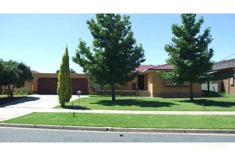 8 Emerald Ave, West Wodonga, VIC 3690