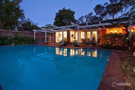 Property photo of 18 Blake Court Mount Eliza VIC 3930