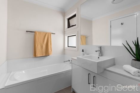 Property photo of 1/17 Forster Road Mount Waverley VIC 3149