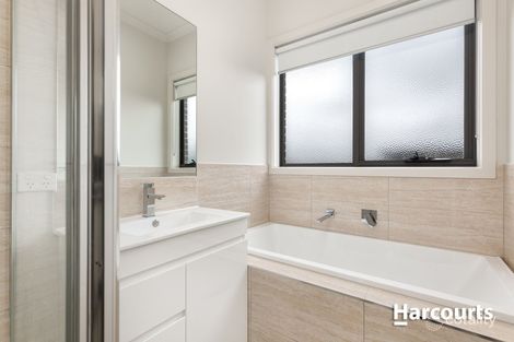 Property photo of 1/36 Silver Gum Drive Pakenham VIC 3810