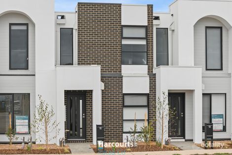 11 Serenade St, Donnybrook, VIC 3064