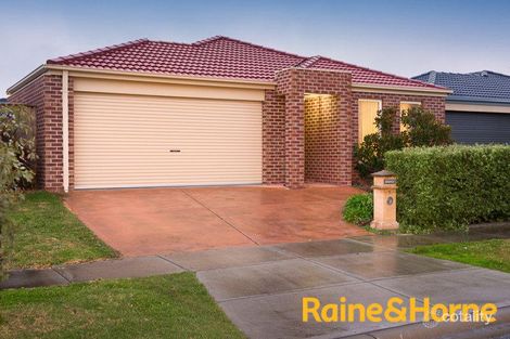 7 Banfield Pl, Lyndhurst, VIC 3975