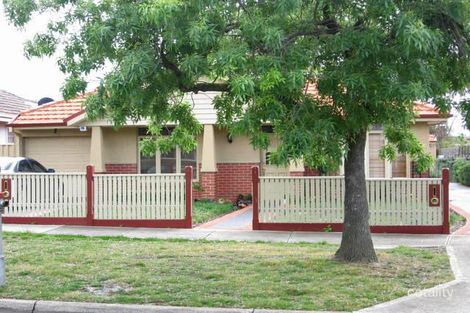 2/24 Arthur St, Aberfeldie, VIC 3040