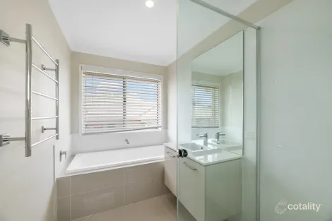 Property photo of 6 Jacaranda Court Griffin QLD 4503