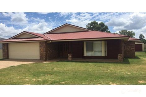 20 Lyons Cres, Warwick, QLD 4370