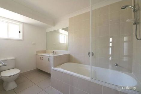 Property photo of 51 Damian Leeding Way Upper Coomera QLD 4209