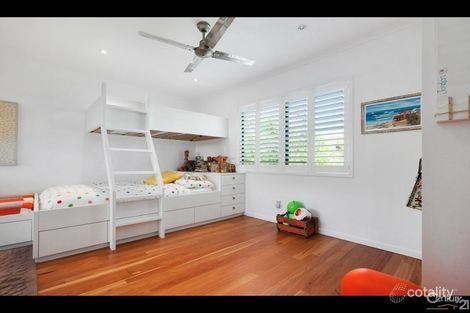 Property photo of 4 Dayspring Street Sunrise Beach QLD 4567