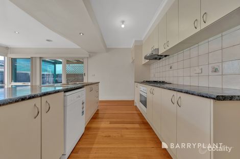 Property photo of 11 Nouvelle Grove South Morang VIC 3752