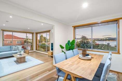 Property photo of 127 Derwent Avenue Lindisfarne TAS 7015