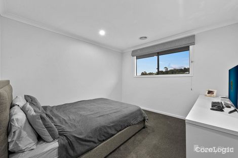 Property photo of 76 Goldsborough Drive Officer VIC 3809
