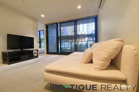 Property photo of 402/33 Mackenzie Street Melbourne VIC 3000