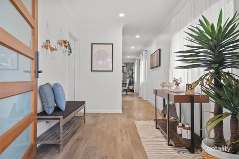 Property photo of 51 Botanical Circuit Pallara QLD 4110