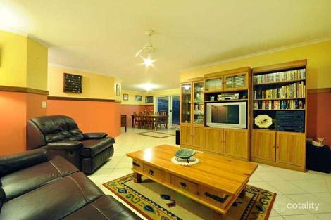 Property photo of 4 Kingfisher Terrace Jubilee Pocket QLD 4802
