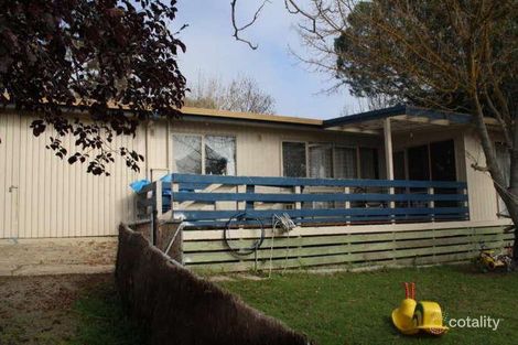 18 Redfern Ct, Bonnie Doon, VIC 3720