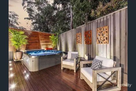 Property photo of 16 Cherry Lane Warriewood NSW 2102