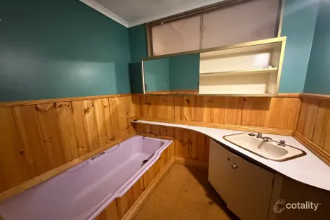 Property photo of 32 River Avenue Heybridge TAS 7316