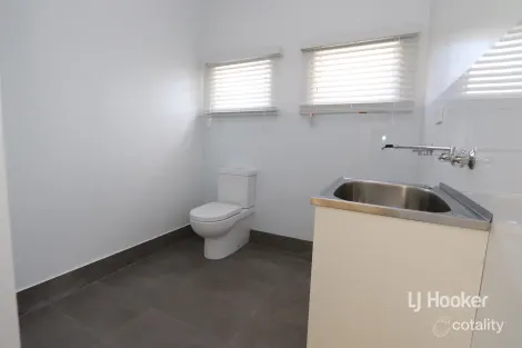 Property photo of 23 Froude Street Inverell NSW 2360