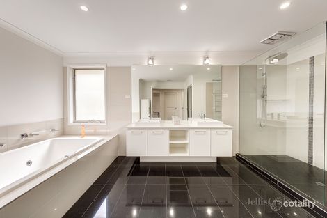 Property photo of 108 Bulleen Road Balwyn North VIC 3104