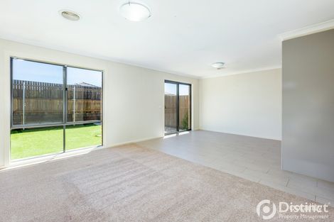 Property photo of 18 Hugh Gilchrist Street Casey ACT 2913