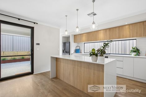 Property photo of 7 Glitter Place Mandogalup WA 6167