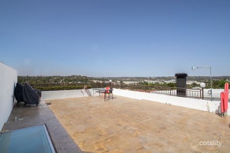 Property photo of 20 Makim Street North Curl Curl NSW 2099