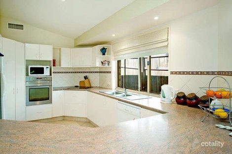 Property photo of 15 Edgeworth Place Helensvale QLD 4212