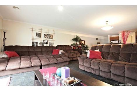 Property photo of 94 Robinsons Road Deer Park VIC 3023