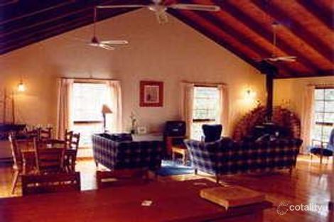 Property photo of 10 Lind Avenue Rye VIC 3941