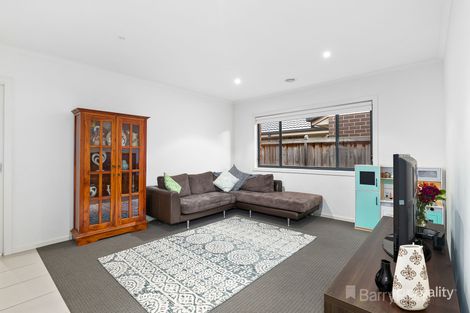 Property photo of 24 Peridot Avenue Officer VIC 3809