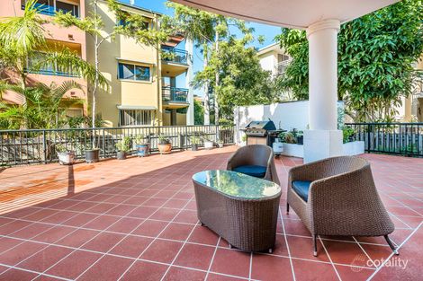 Property photo of 2/16-24 Purli Street Surfers Paradise QLD 4217