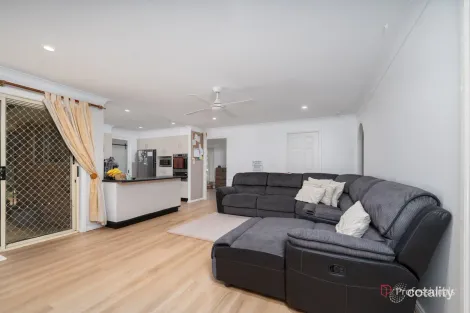 Property photo of 10 Anton Close Armidale NSW 2350
