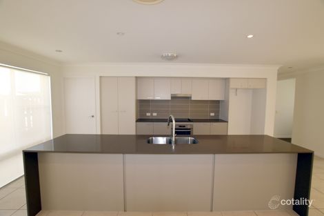 Property photo of 8 Scholes Way Kirkwood QLD 4680
