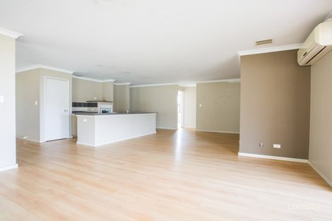 Property photo of 31 Walton Approach Dalyellup WA 6230