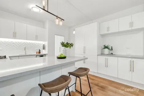 Property photo of 1/13 Clendon Road Armadale VIC 3143