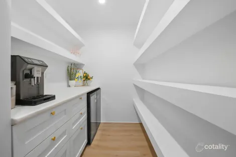 Property photo of 118 Bellay Road Beachmere QLD 4510