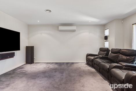 Property photo of 19 Jacaranda Drive Taylors Hill VIC 3037