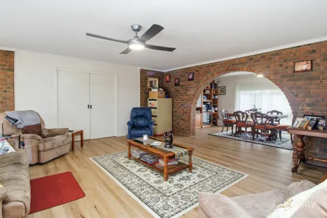Property photo of 18 McKenzie Street Lucknow VIC 3875