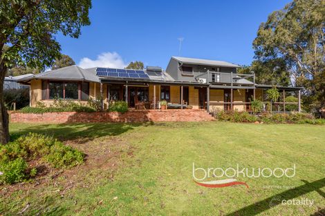 135 Hinkler Rd, Wooroloo, WA 6558