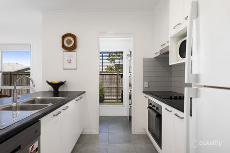 Property photo of 36 Stephen Crescent Nirimba QLD 4551