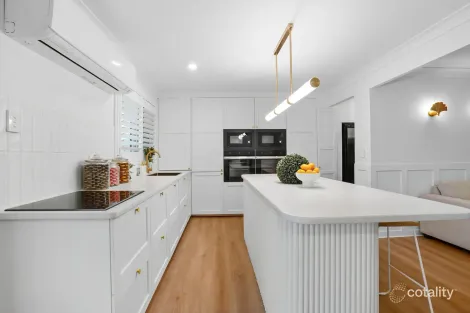 Property photo of 118 Bellay Road Beachmere QLD 4510