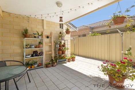 Property photo of 3/26 Churchill Green Canning Vale WA 6155