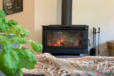 Property photo of 4 Bluejay Court Singleton WA 6175
