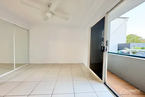 Property photo of 5/10-14 Purli Street Surfers Paradise QLD 4217